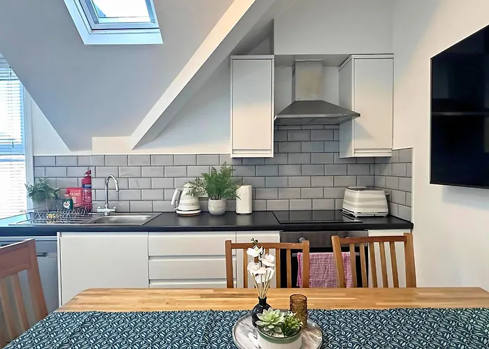Granada Apartments At Pleasure Beach